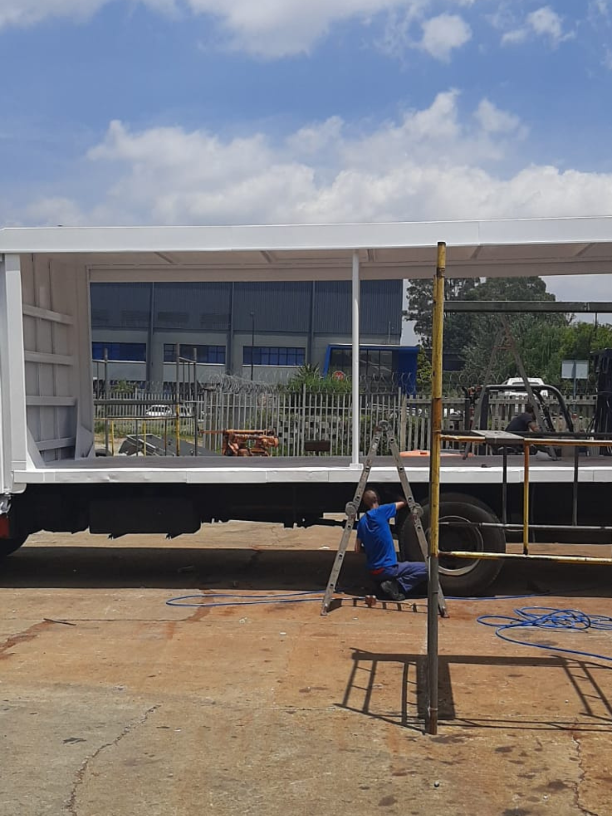 replacing the body and floor of an 8-ton truck