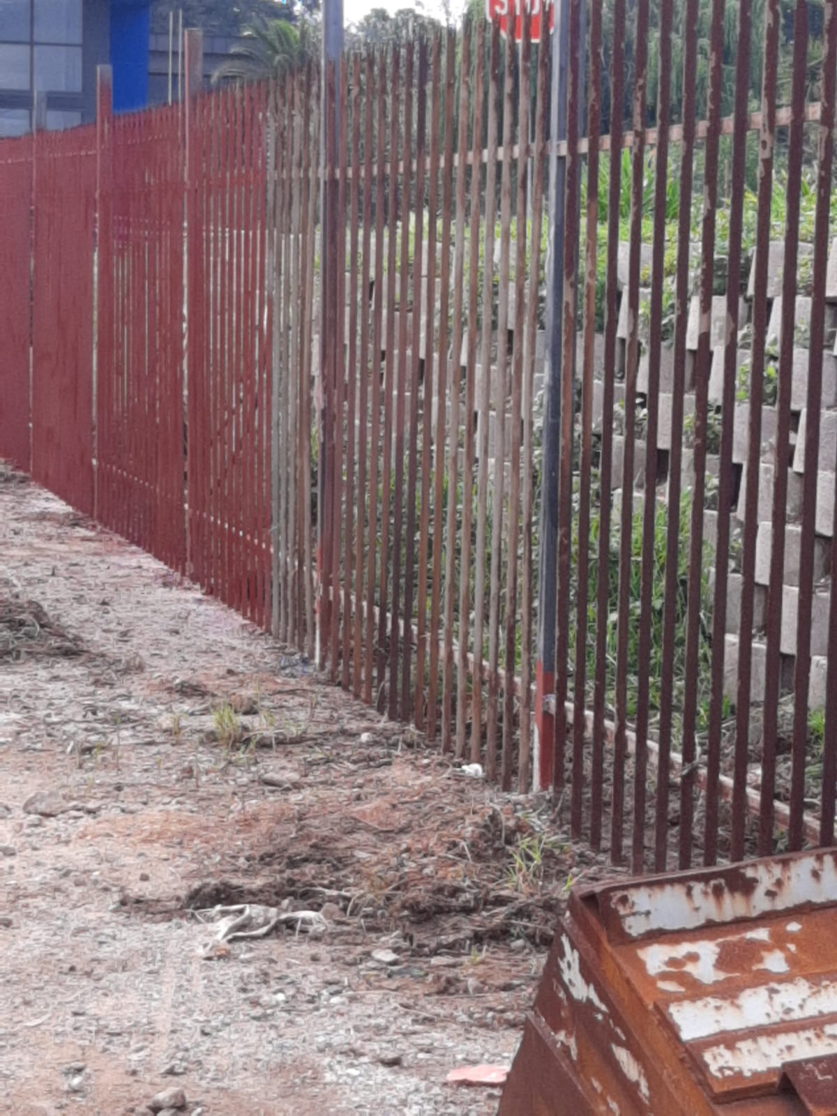 installation of palisades